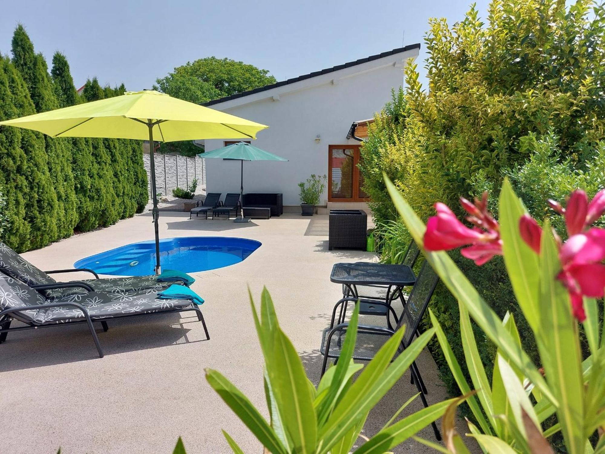 Village Romantic Apartments Near Cesky Krumlov (Adults Only) Strizov Esterno foto