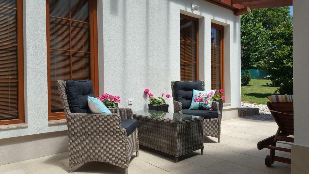 Village Romantic Apartments Near Cesky Krumlov (Adults Only) Strizov Esterno foto